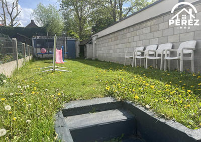 Maison - 90 m² - 4 pièces