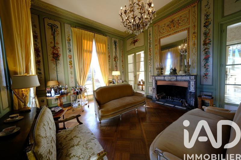 Maison - 470 m² - 13 pièces