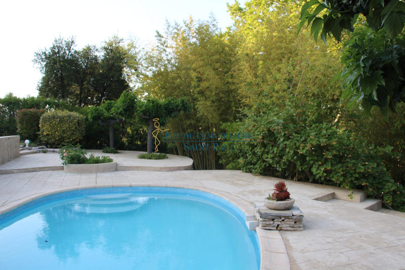 Maison traditionnelle - 135 m² - 5 pièces