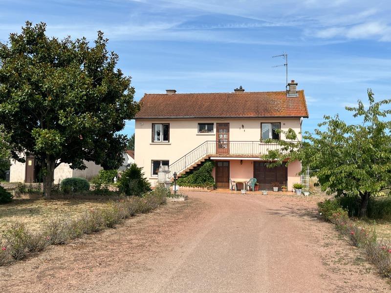 Maison - 85 m² - 4 pièces