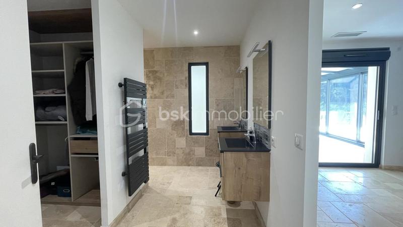 Villa - 160 m² - 4 pièces