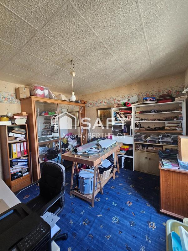 Maison - 256 m² - 8 pièces