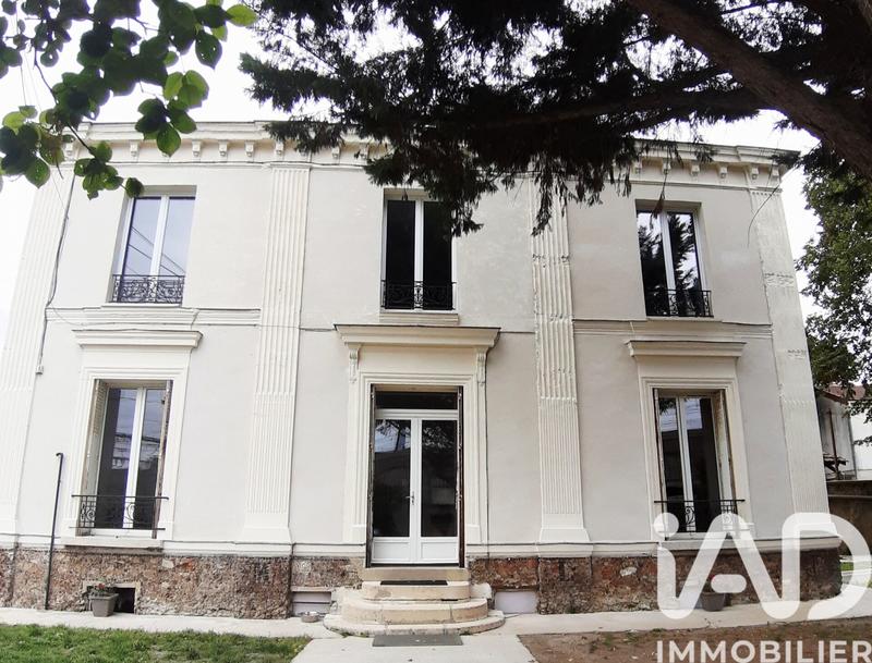 Maison - 150 m² - 8 pièces