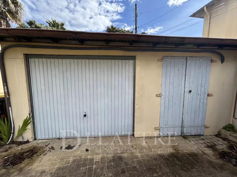 Villa - 136 m² - 10 pièces