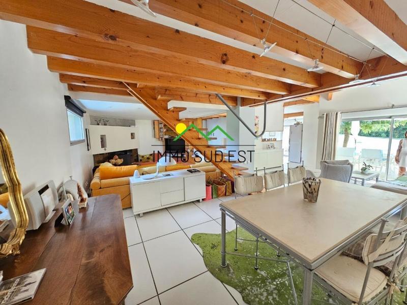 Maison - 160 m² - 7 pièces