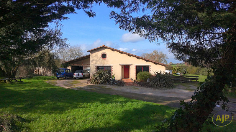 Maison - 170 m² - 7 pièces