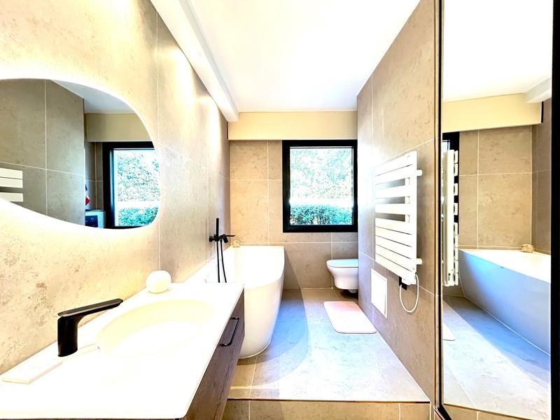 Appartement - 80 m² - 3 pièces