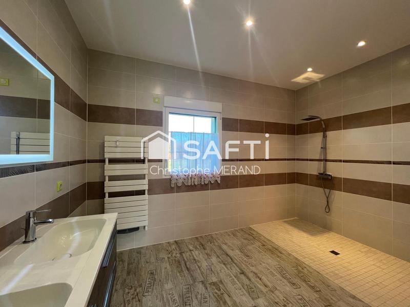 Maison - 328 m² - 10 pièces