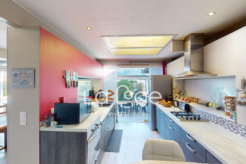 Maison - 160 m² - 4 pièces