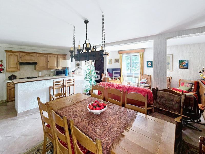 Maison - 158 m² - 5 pièces