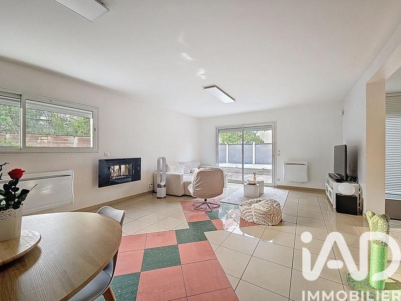 Maison - 200 m² - 7 pièces