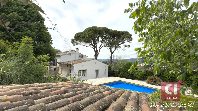 Maison - 160 m² - 5 pièces