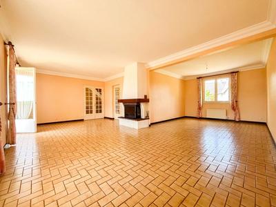 Maison - 173 m² - 8 pièces