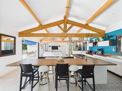 Villa - 245 m² - 7 pièces