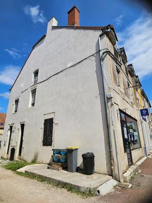 Immeuble - 132 m² - 10 pièces