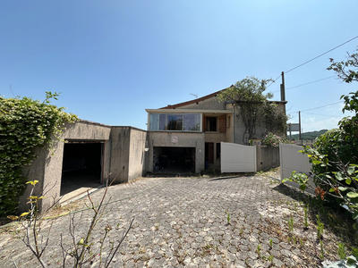 Maison - 92 m² - 4 pièces