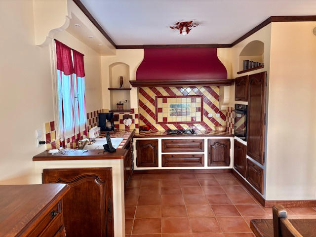 Propriété - 137 m² - 4 pièces