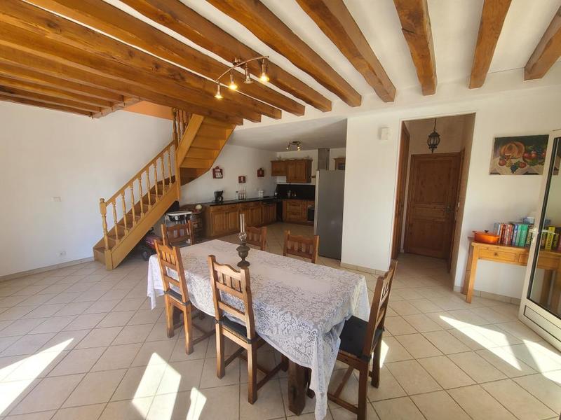 Maison - 215 m² - 6 pièces