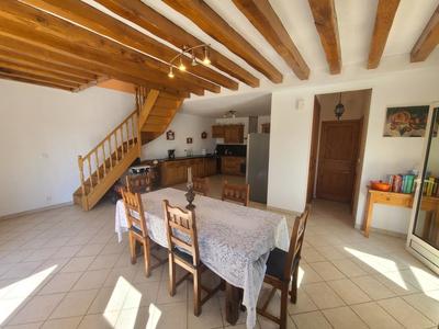 Maison - 215 m² - 6 pièces