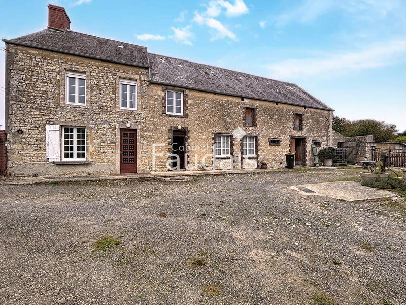 Maison - 135 m² - 5 pièces