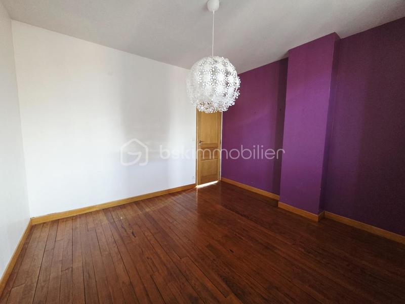 Propriété - 261 m² - 7 pièces