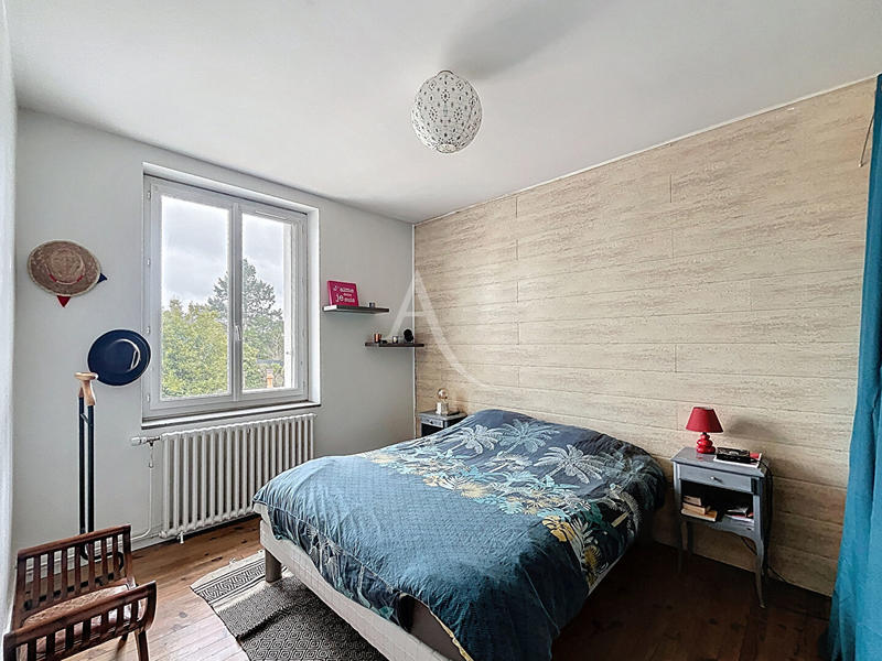 Maison - 111 m² - 7 pièces