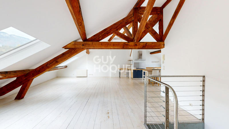 Appartement - 115 m² - 4 pièces