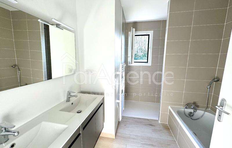 Maison - 143 m² - 6 pièces