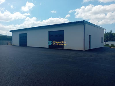 Local d'activités - 290 m²