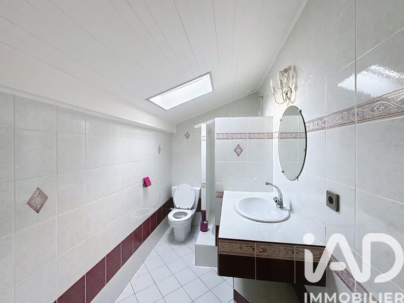 Maison - 138 m² - 5 pièces