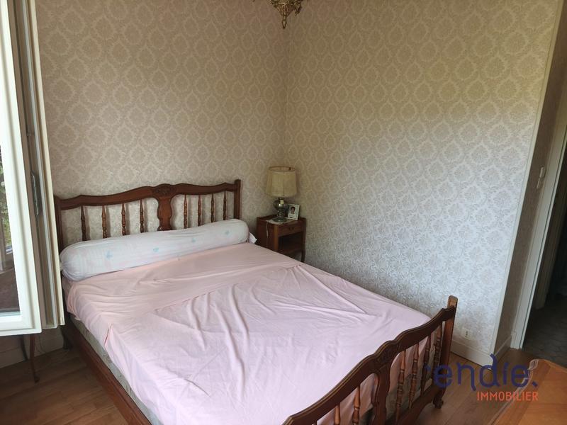 Maison - 176 m² - 9 pièces