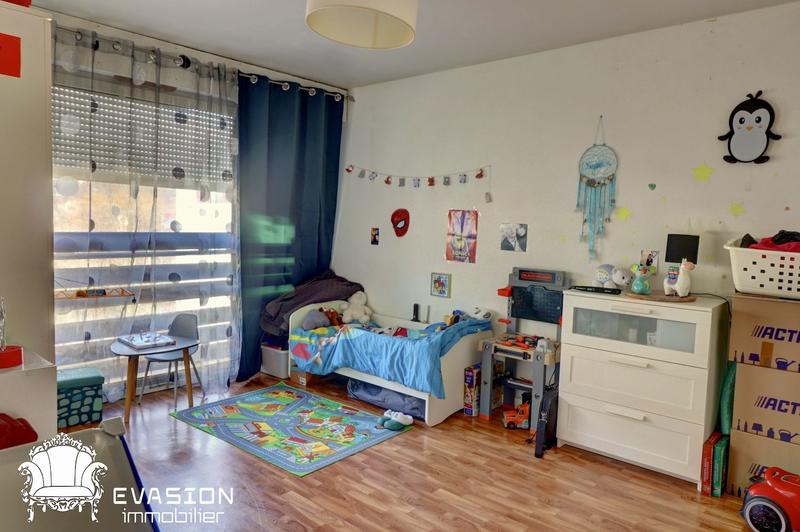 Appartement - 77 m² - 4 pièces