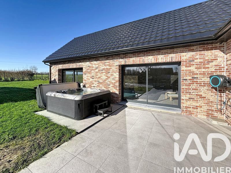 Maison - 255 m² - 7 pièces