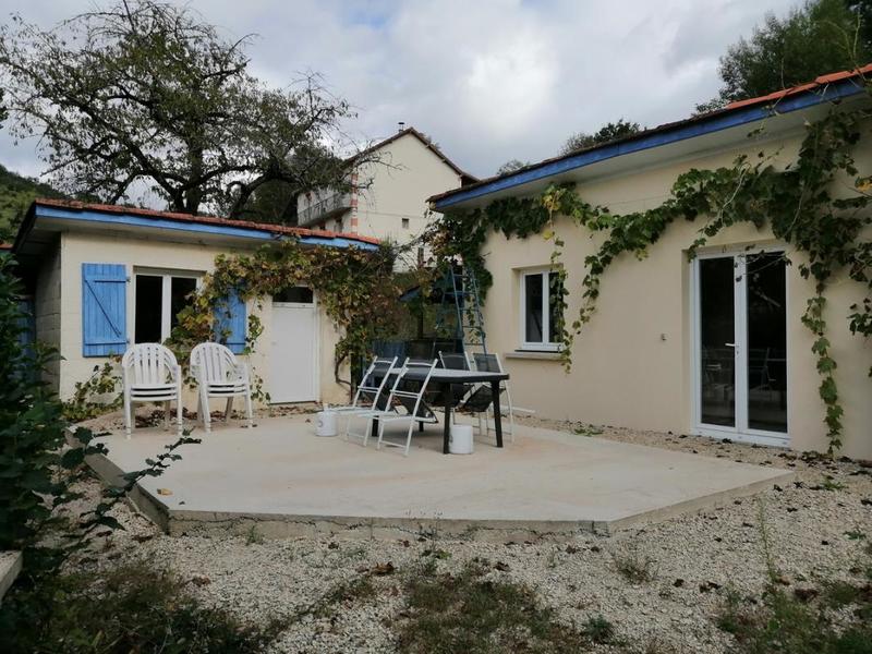 Villa - 200 m² - 8 pièces