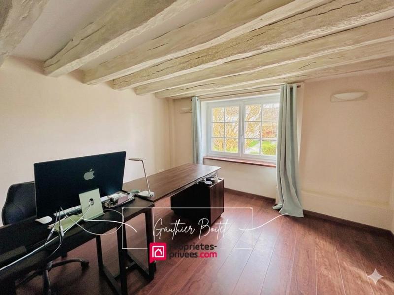 Maison - 250 m² - 9 pièces