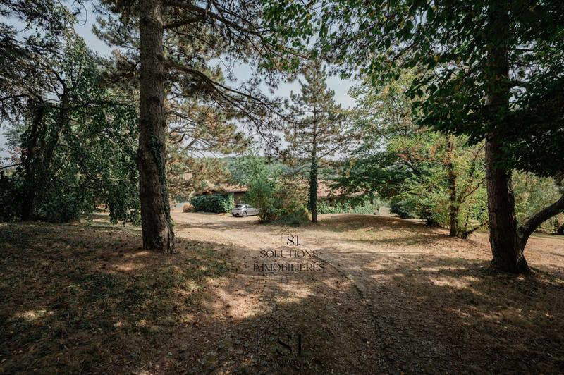 Maison - 194 m² - 7 pièces