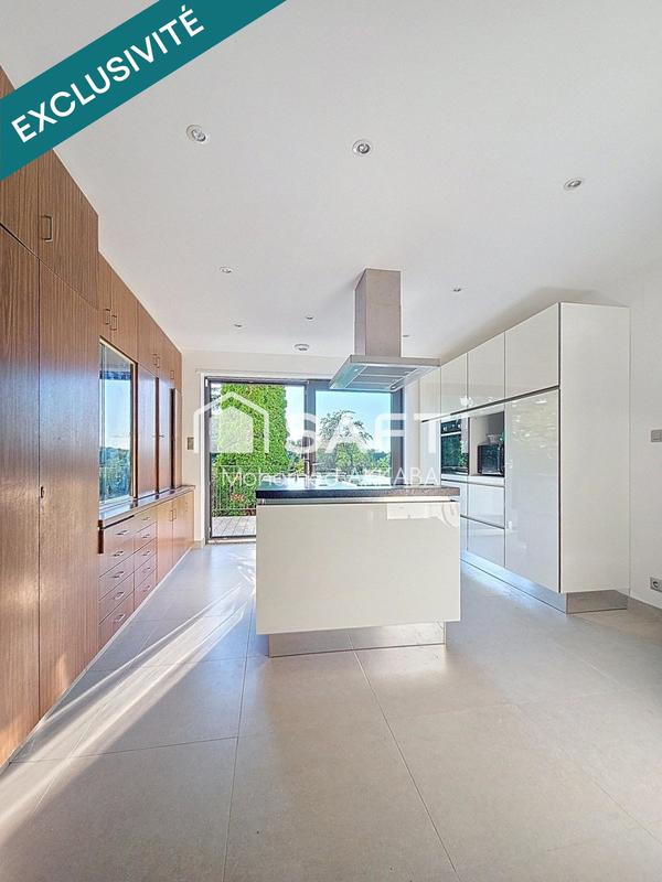 Maison - 168 m² - 7 pièces