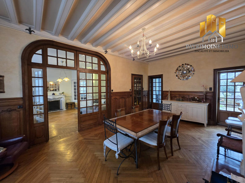 Manoir - 257 m² - 8 pièces