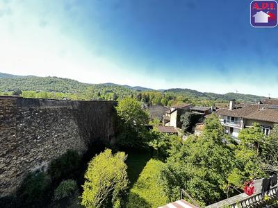 Maison - 287 m² - 8 pièces