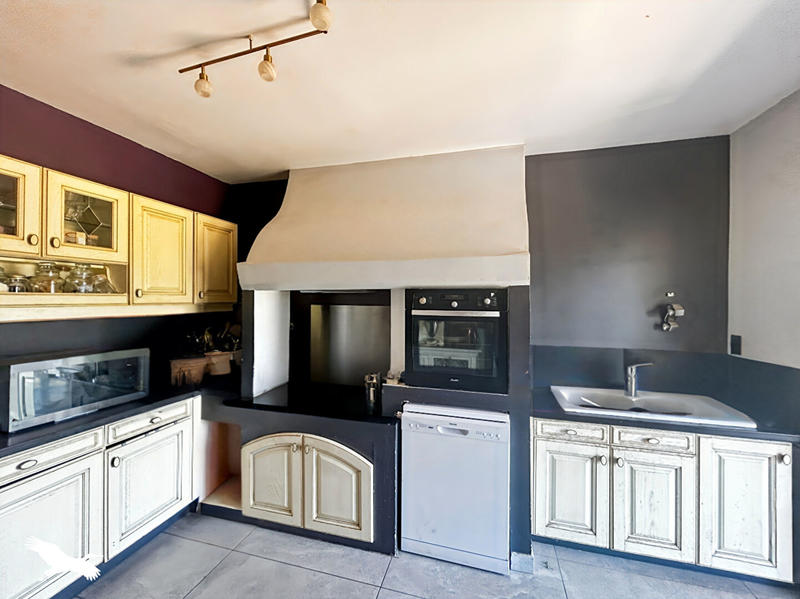 Maison - 202 m² - 7 pièces