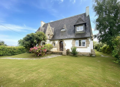 Maison - 205 m² - 8 pièces