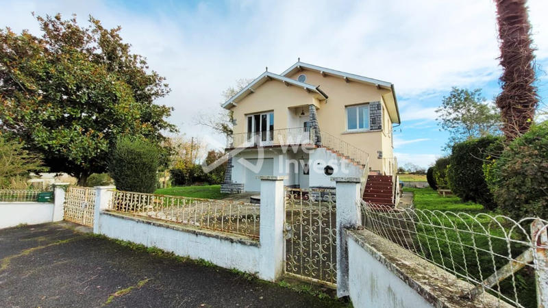 Maison - 151 m² - 6 pièces