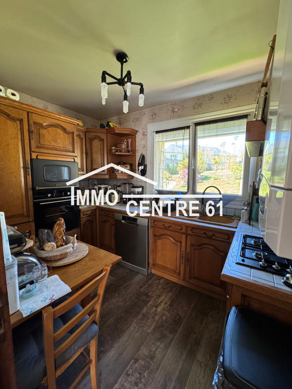 Maison - 80 m² - 4 pièces