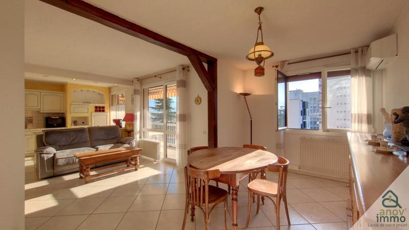 Appartement - 109 m² - 5 pièces