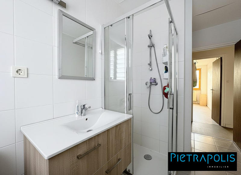 Appartement - 70 m² - 4 pièces