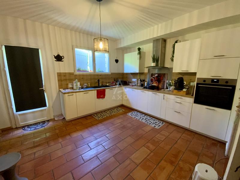 Maison - 99 m² - 3 pièces