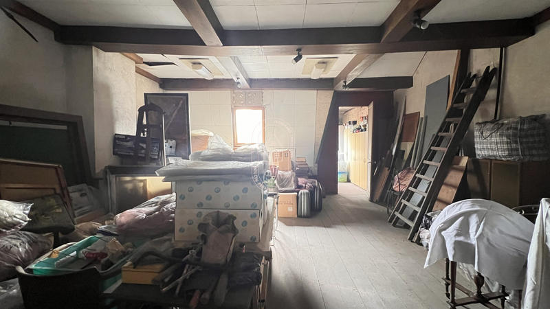 Maison - 218 m² - 8 pièces