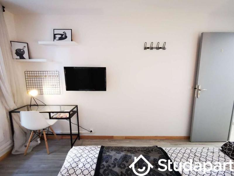 Chambre - 12 m² - 1 pièce