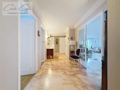 Appartement - 102 m² - 4 pièces