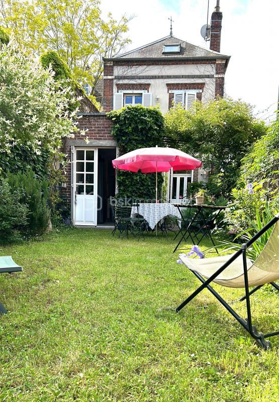 Maison traditionnelle - 107 m² - 5 pièces